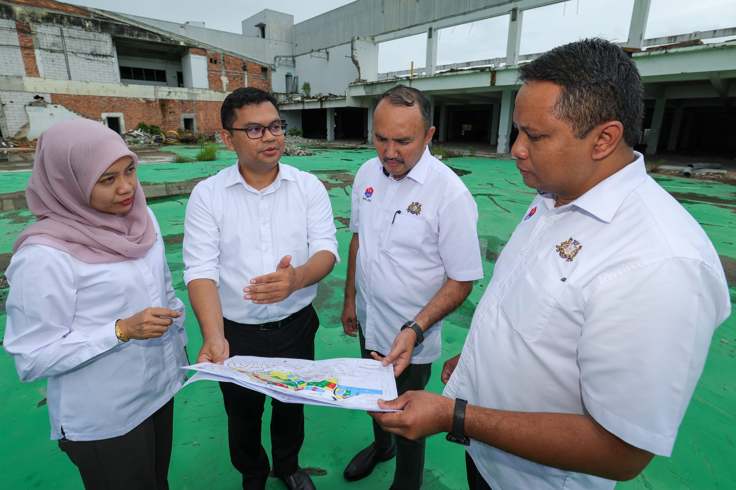 全国：阿克玛：计划财预算案纳入拉庆建人民房屋提案