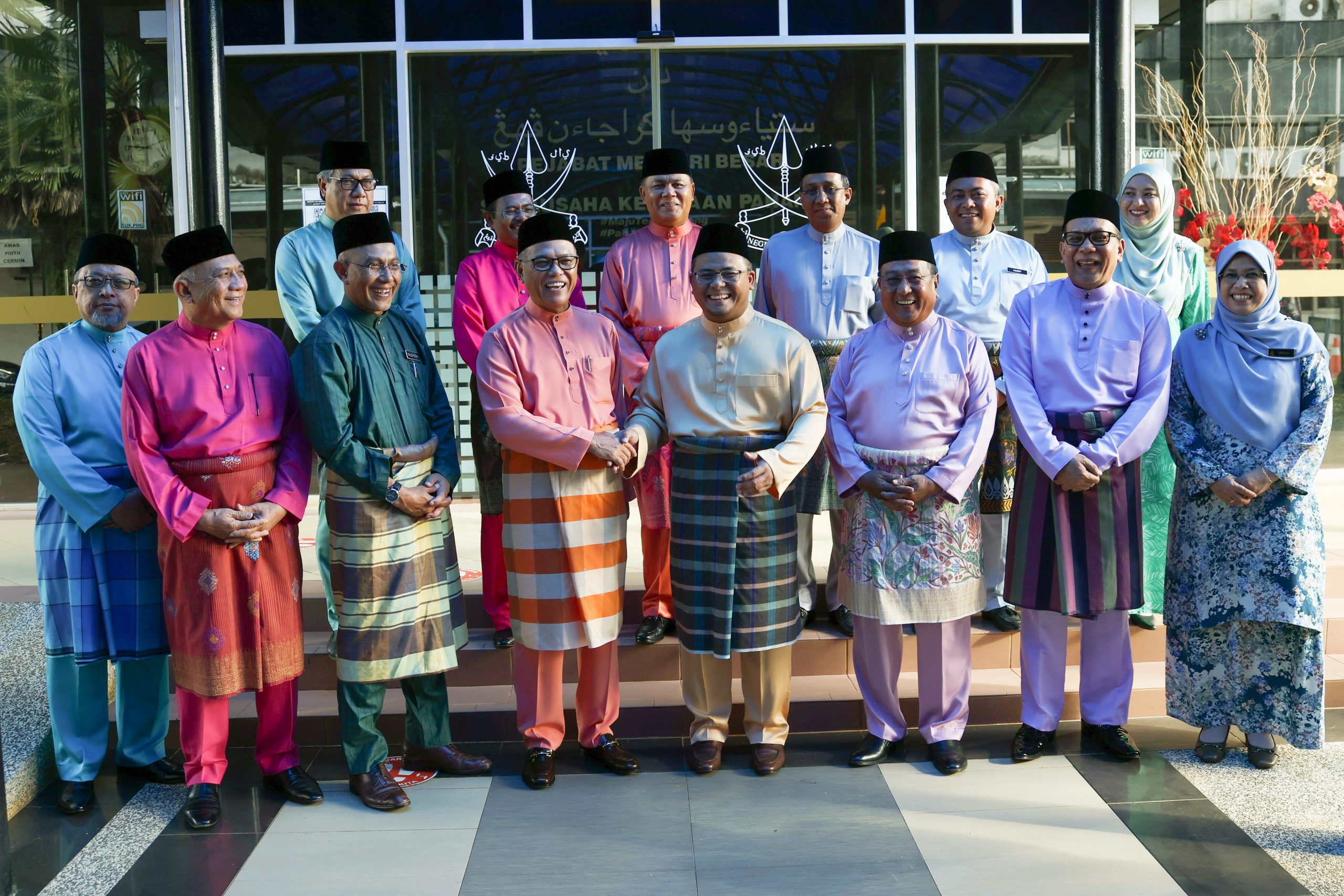 彭雪州政府首次会议