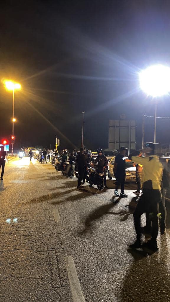 关丹交警“道路流氓行动” 开204罚单21交通传票