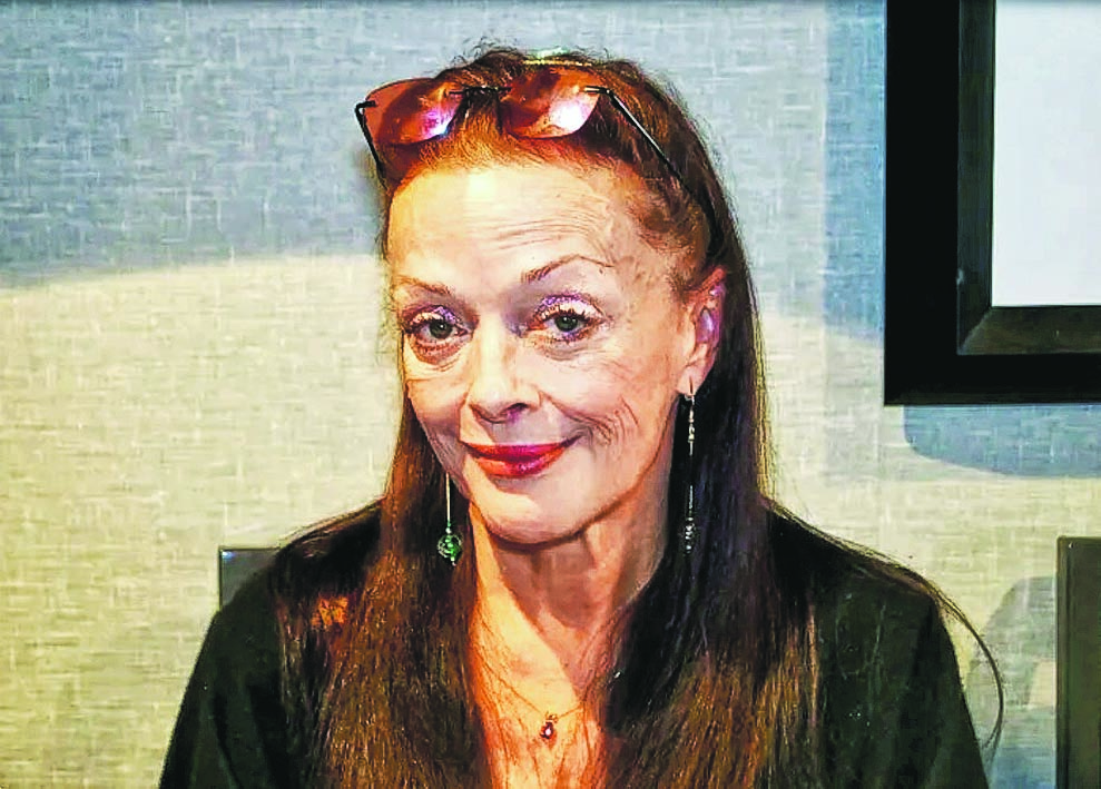 初代“星期三”女星离世 挚友恸揭家人忍痛拔管