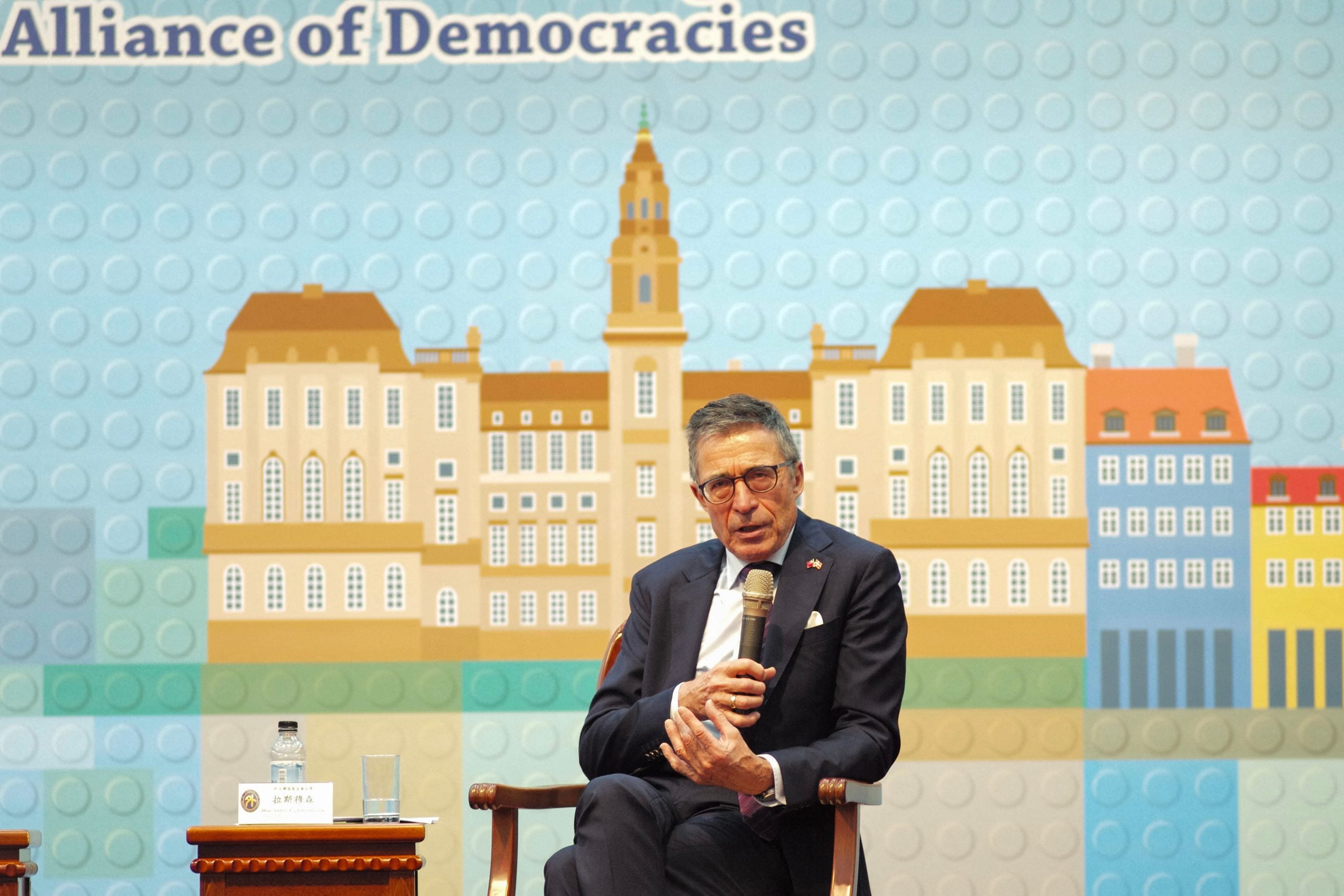 前北约秘书长建议与台合作训练、联合军演