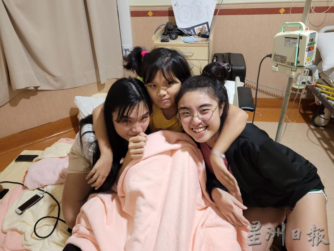 华小女生肿瘤复发 2名姐姐义不容辞照顾小妹妹