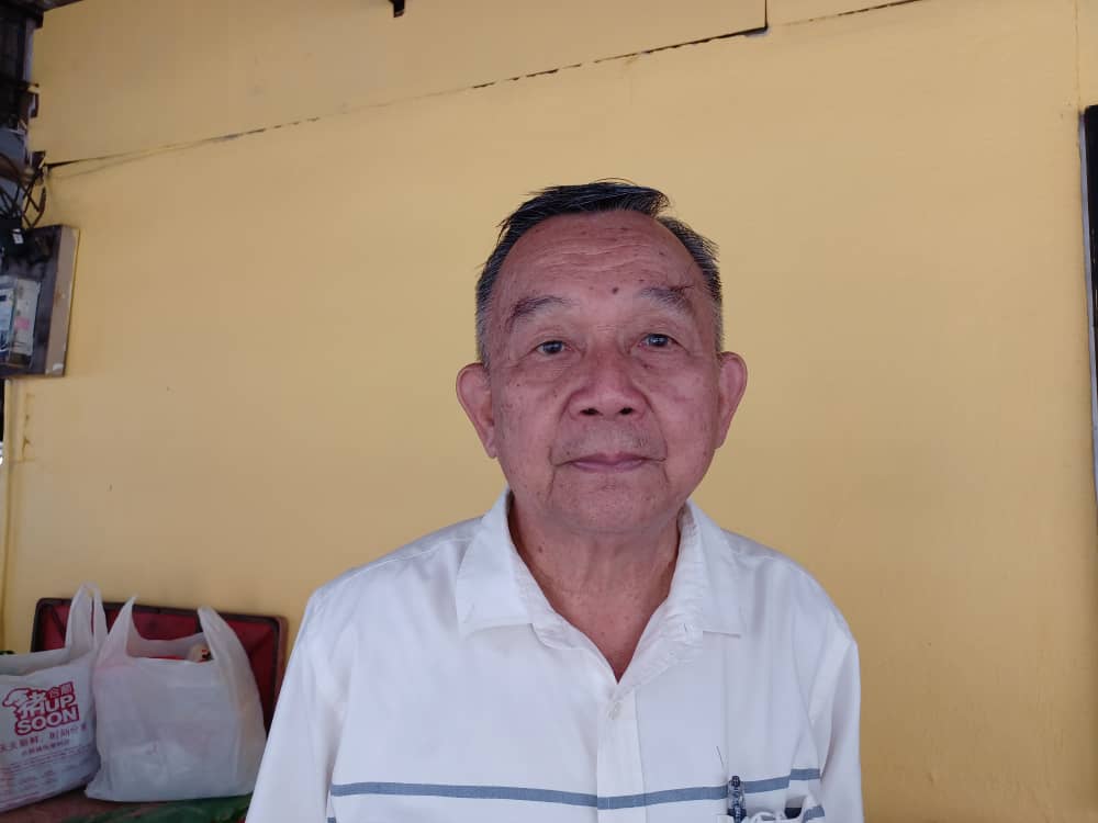 可头/大都会/士毛月新村有盖篮球场的2个轮式篮球架“失踪”了?