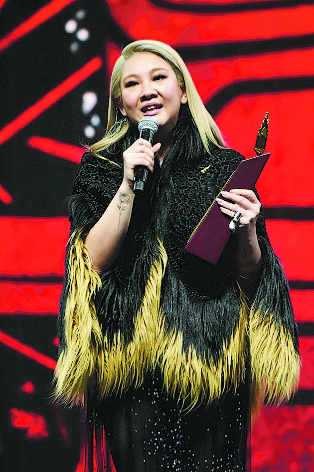 叱咤2022丨90岁父亲患认知障碍症 谢安琪哽咽领奖