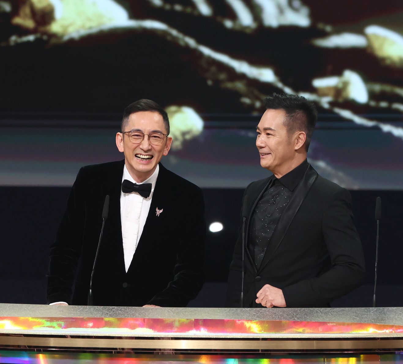 吴启华自爆赴英被歧视  逛街莫名被人打