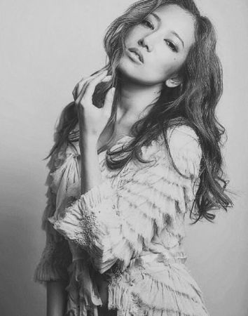 告发导演性侵遭网暴 日女星家中轻生身亡