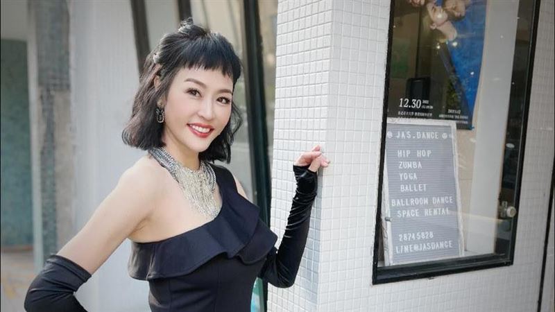 唐玲曝遭某男星约开房间 怒呛“以为我很淫荡”