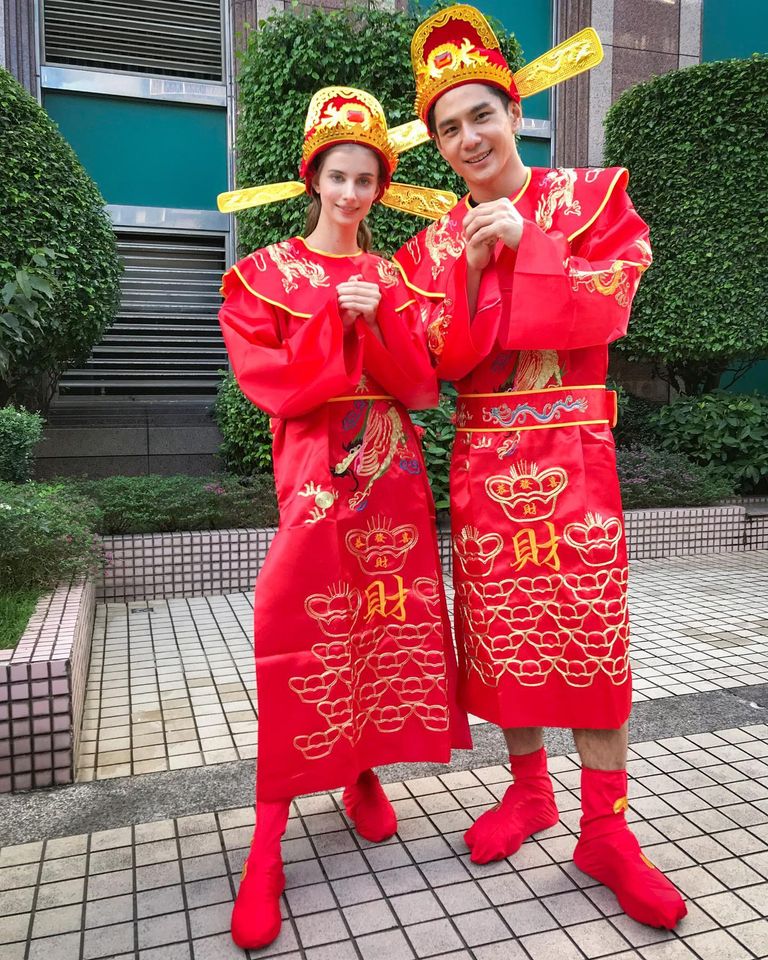 回马吃团圆饭！ 陈威全团聚照等3年终拍成  梁静茹上菜被催出新专辑  