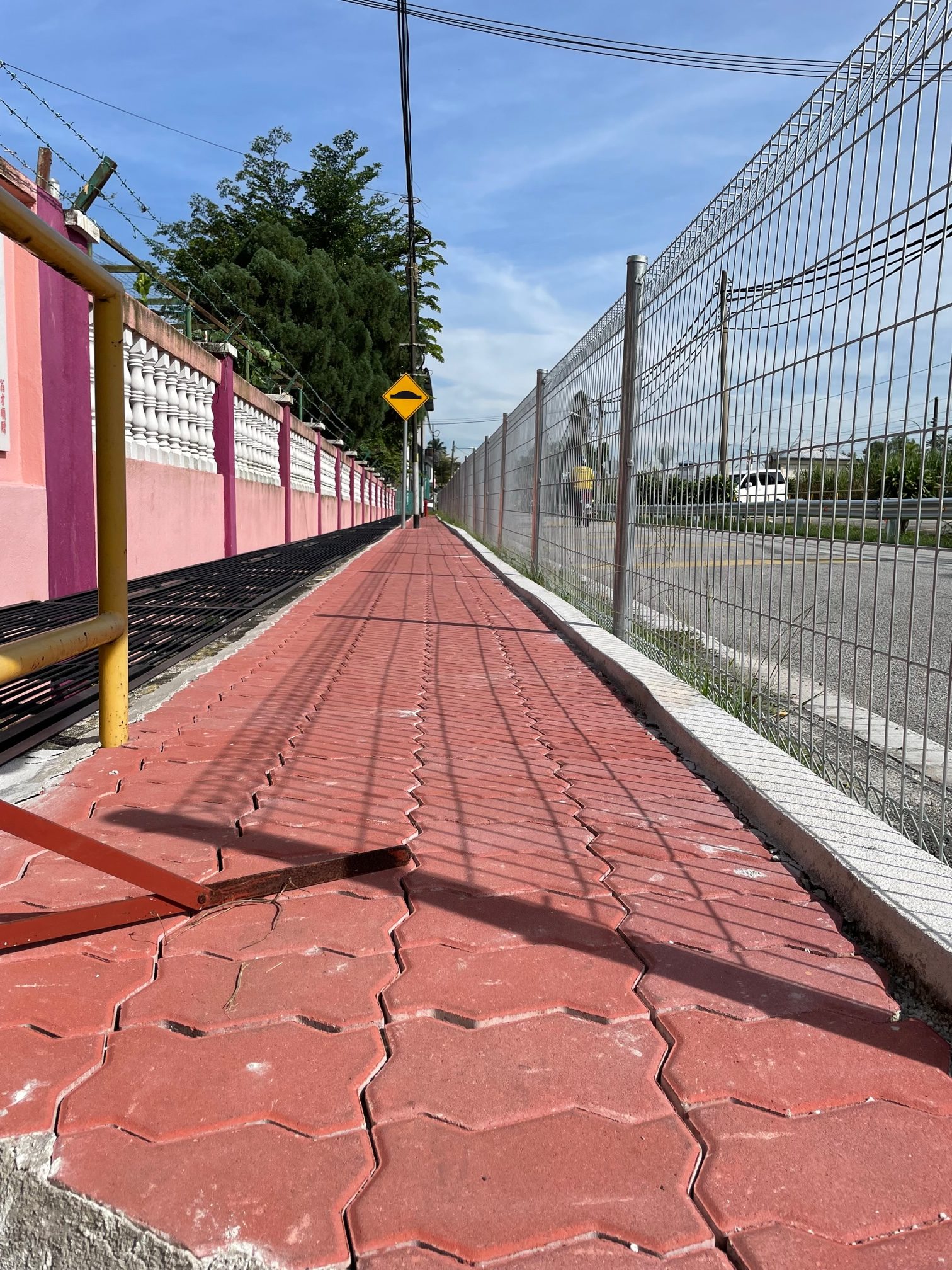 大都会:6.7万拨款保近千师生和家长交通安全/8图