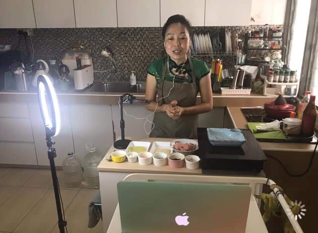 大都会封面/ 电商线上抢发新年财 / 13图