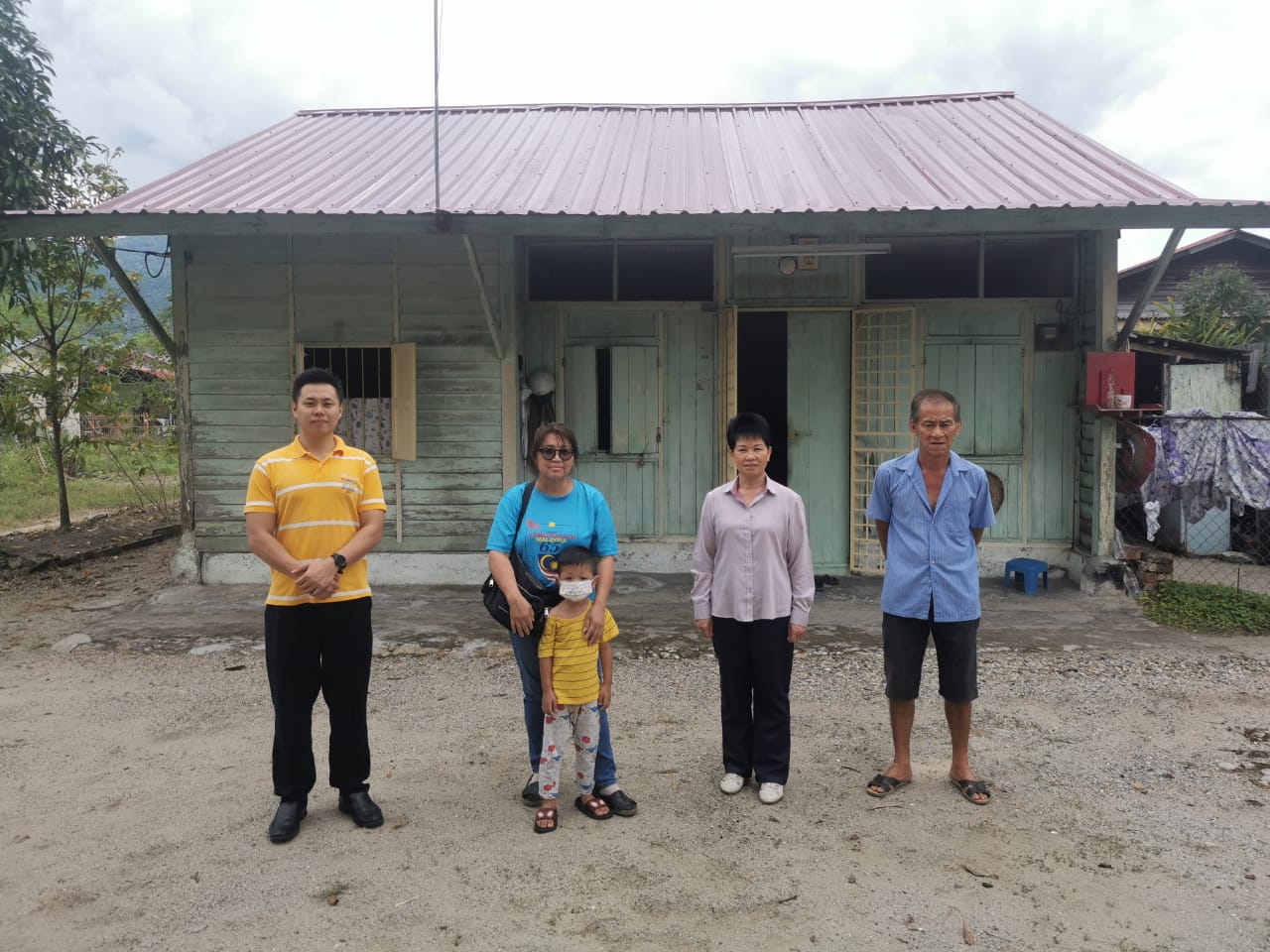 大都会（版3副）:乌雪7村民获14万修村屋/8图