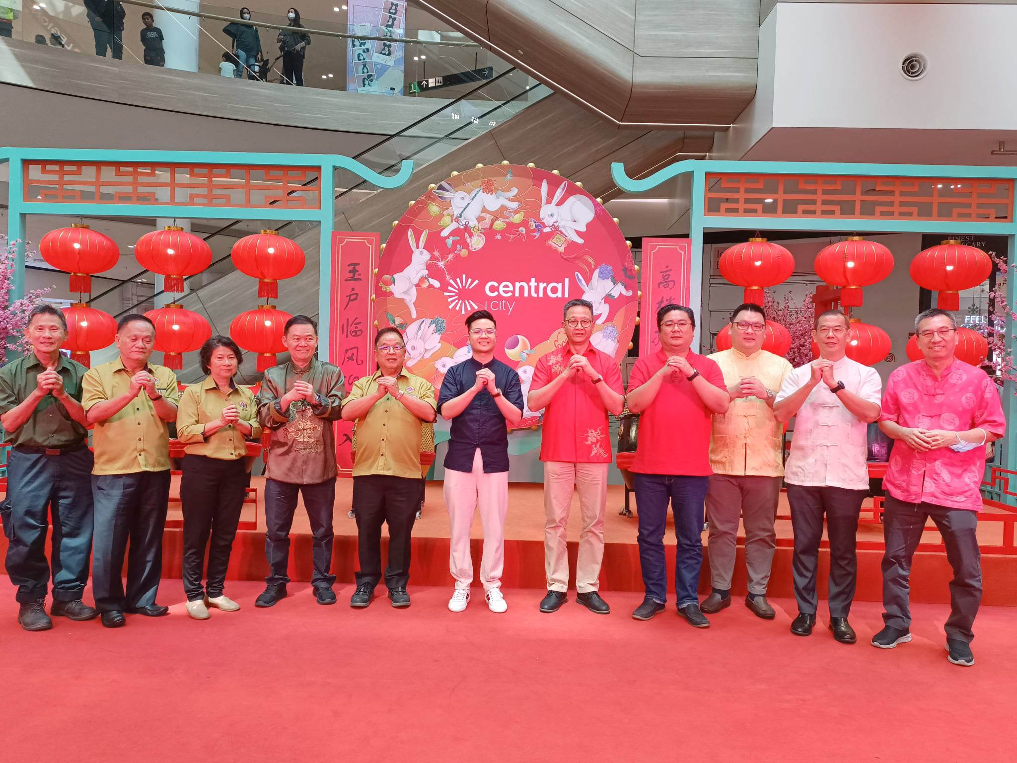 大都会(版5头):金兔报喜,旺年市集开跑啰!