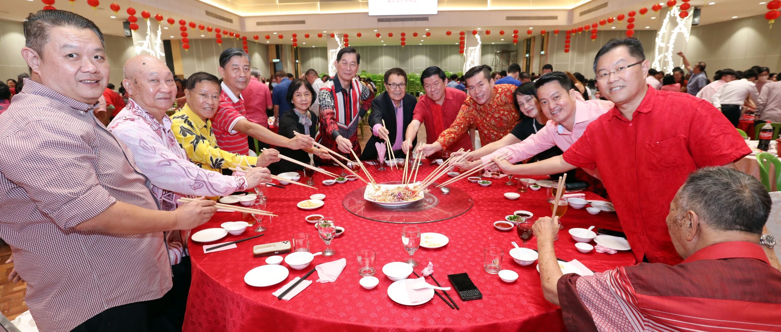 大都会(版头):巴生兴华中学新春晚宴