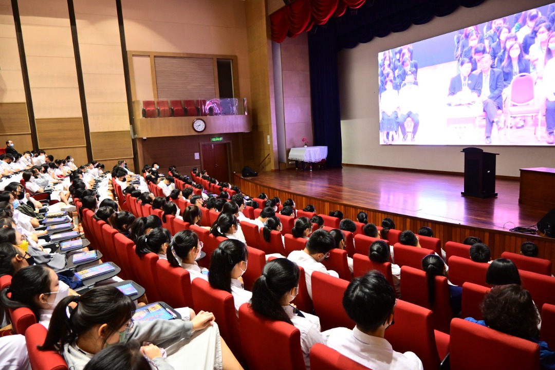 大都会（Me02头）：巴生兴华中学始业仪式