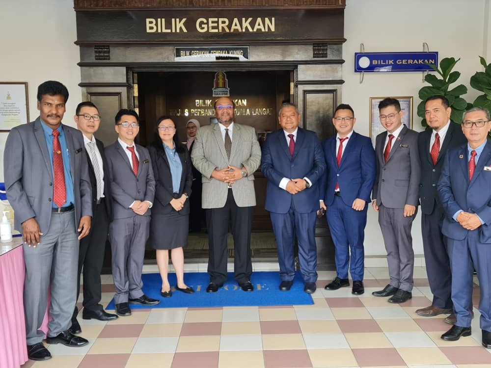 大都会:瓜冷市议会21名新届市议员宣誓就任尚有3空缺待委/4图