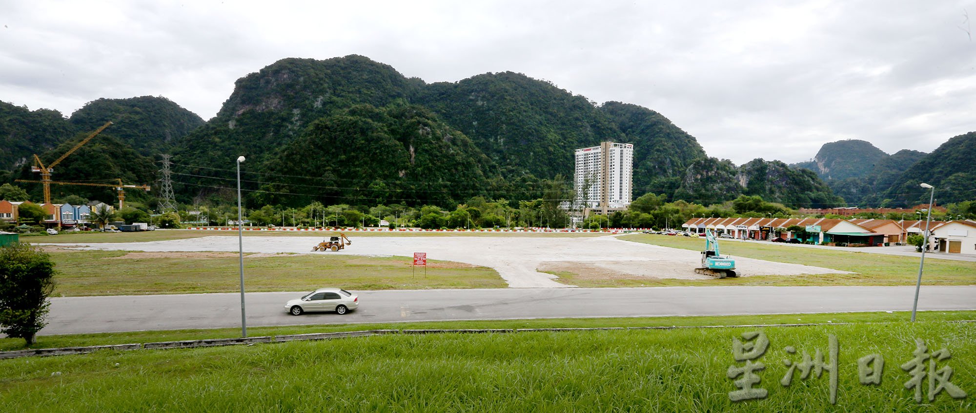 大霹雳焦点／警方：改取道巴占路避塞车 霹政府大团拜料4万人赴会