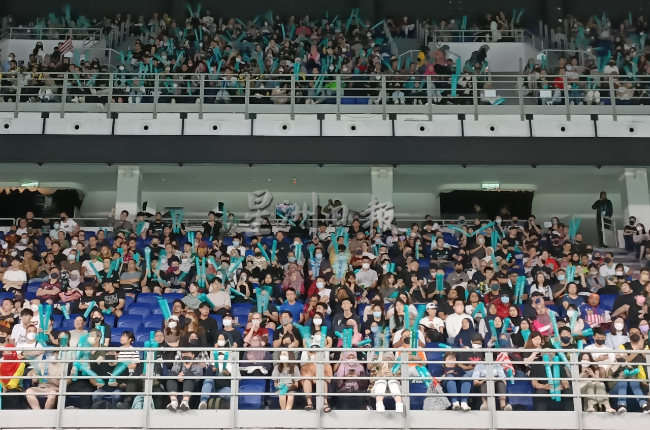 大马羽球超级1000赛| 球迷全场呼喊名字 柳莹完成最后一舞