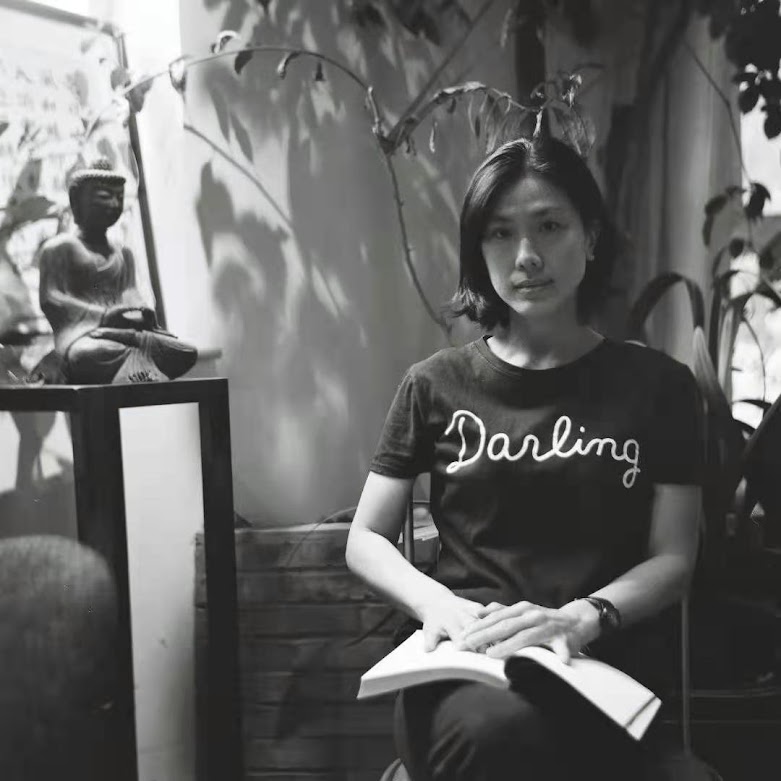 夺“集美·阿尔勒发现奖” 陈翠梅勤练法语出席法国摄影节