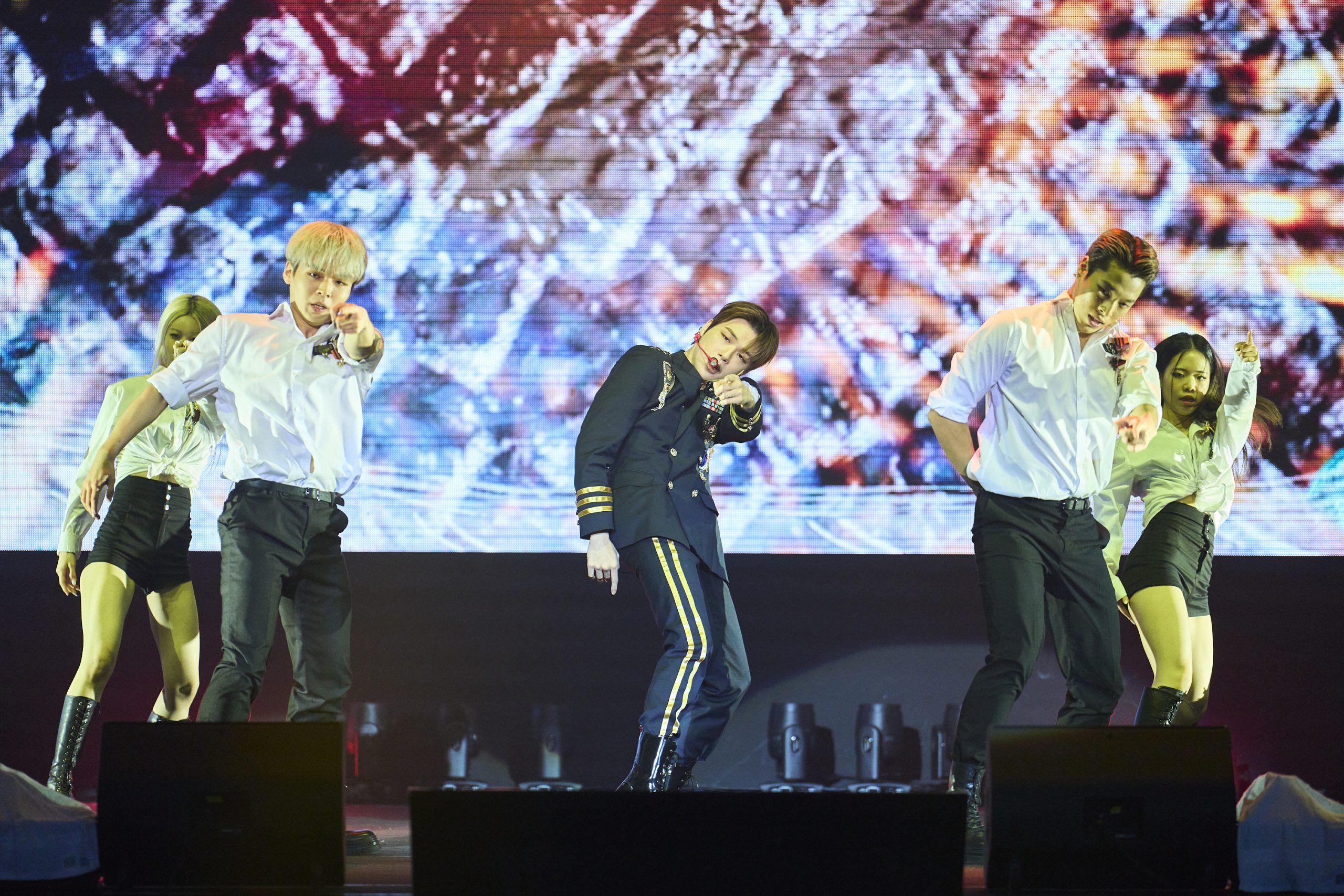 姜丹尼尔时隔3年来马 用国语向粉丝问好