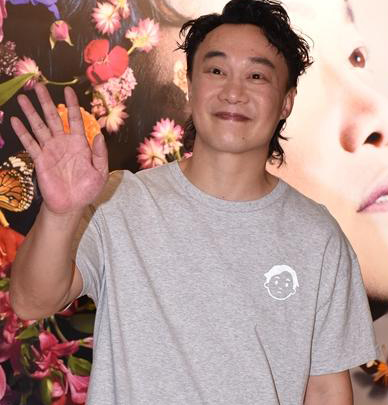 完成27场休假1个月 陈奕迅预告唱进大马