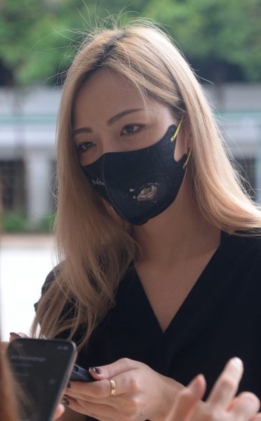 封面(大都会)走访移民局周末办公/8图