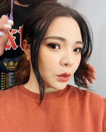  小甜甜控夫家暴亮保护令 ​揭宋逸民阻报警验伤 