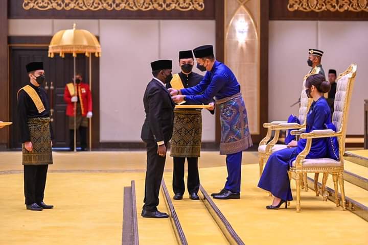 已审(大北马)吉打苏丹端姑沙烈胡丁殿下庆祝80岁华诞共240人接获册封勋章