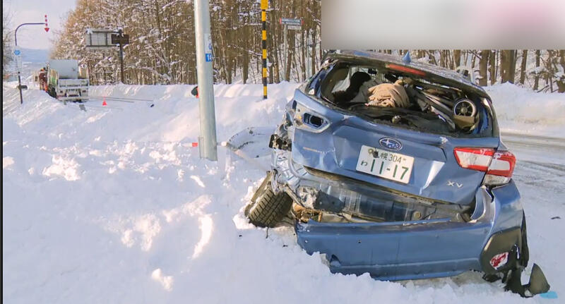 *已签发*柔:狮城二三事:北海道致命车祸 夫雪中看路牌忽略驶来卡车