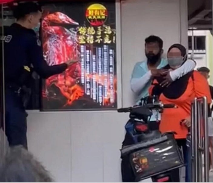 *已签发*柔:狮城二三事:狮城反恐部队与警员机警应对 刀尖下解救被挟持妇女