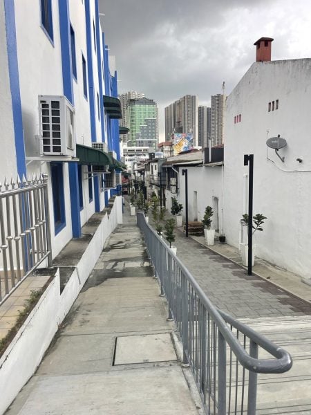 打造新旅游景点,罗咪街印裔清真寺后巷设“新山历史艺术街”