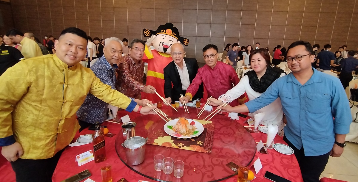 **已签发**柔:第三版头条:旅游业正复苏,柔华旅业公会:马新关卡堵塞机票难求问题需解决
