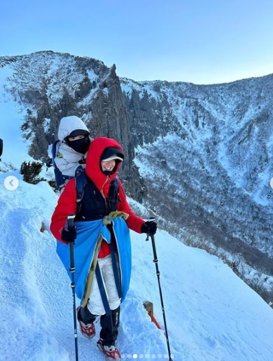 带儿子工作10小时 李施昤被网斥虐童