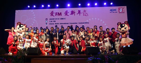 庄学忠迎本命年自侃人老心不老 苏盈之晋荣变脸赢喝釆