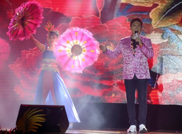 庄学忠迎本命年自侃人老心不老 苏盈之晋荣变脸赢喝釆