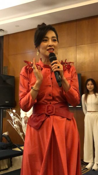 张庭林瑞阳来马捞生 举筷高呼:Huat啊!