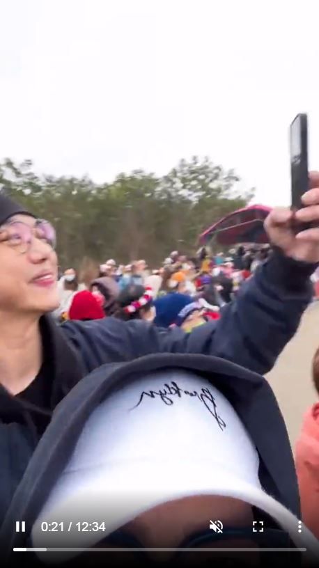 张惠妹返乡过年　　IG直播男友低调同框