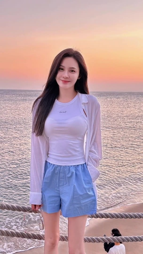 张颖颖不忍了!发文怼张兰“别再逼我了”