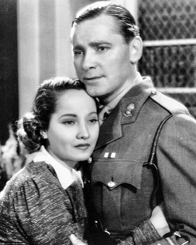 惊喜成奥斯卡史上第1 杨紫琼:一直拚命努力