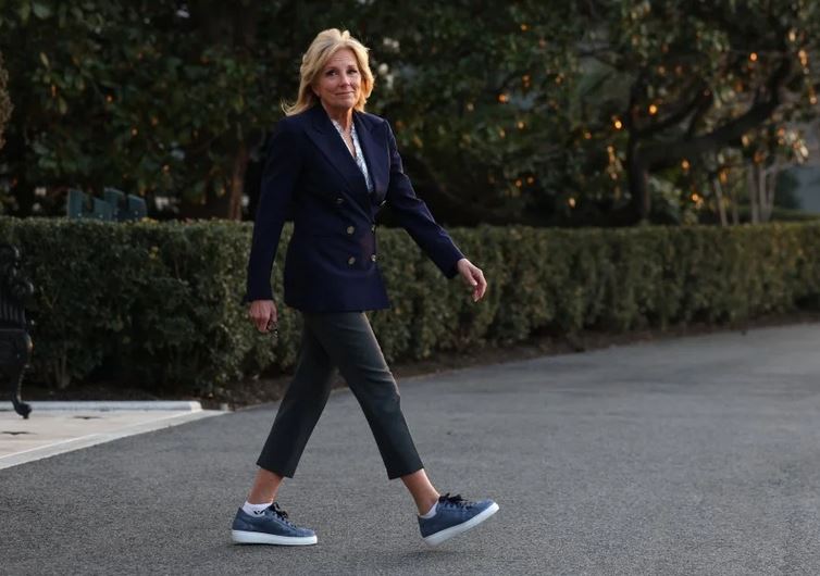 拜登夫人左眼睑上切除的病变是非癌性的