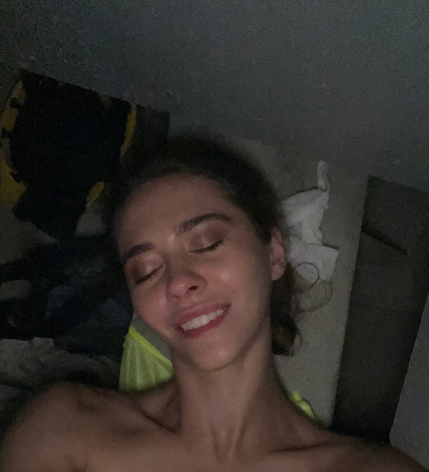 攀登118摩天大楼过程曝光! “不怕死情侣”:假扮建筑工人 藏箱逾20小时