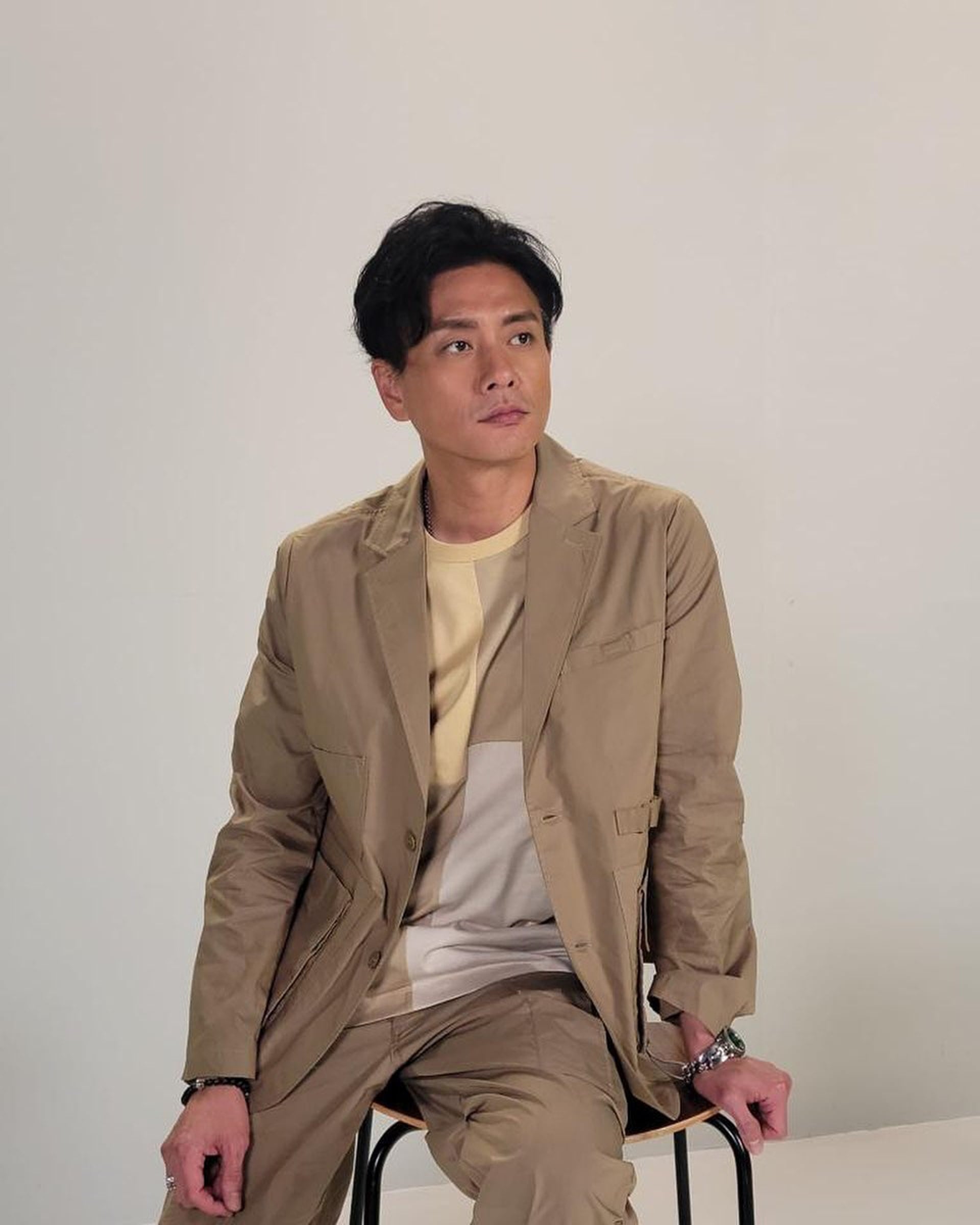 新片竣工无期 黄宗泽来马度假被偶遇