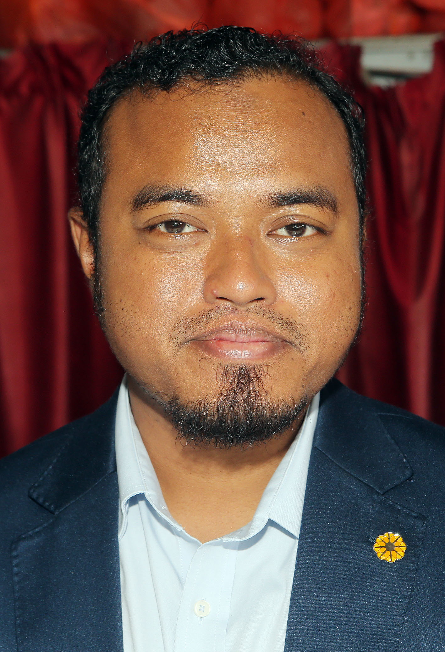 马来非政府组织MyFundAction 万里望将军庙新春布施贫老