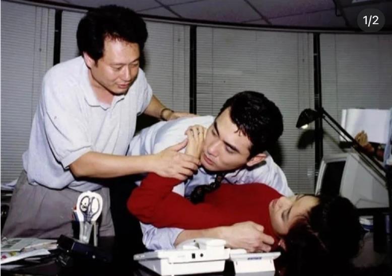 李安拍亲热戏压头指导  网惊：想到《色，戒》床戏