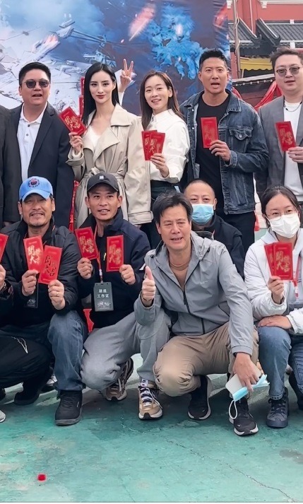 杨思琦“被掳”遭枪插眼 差1毫米就瞎！