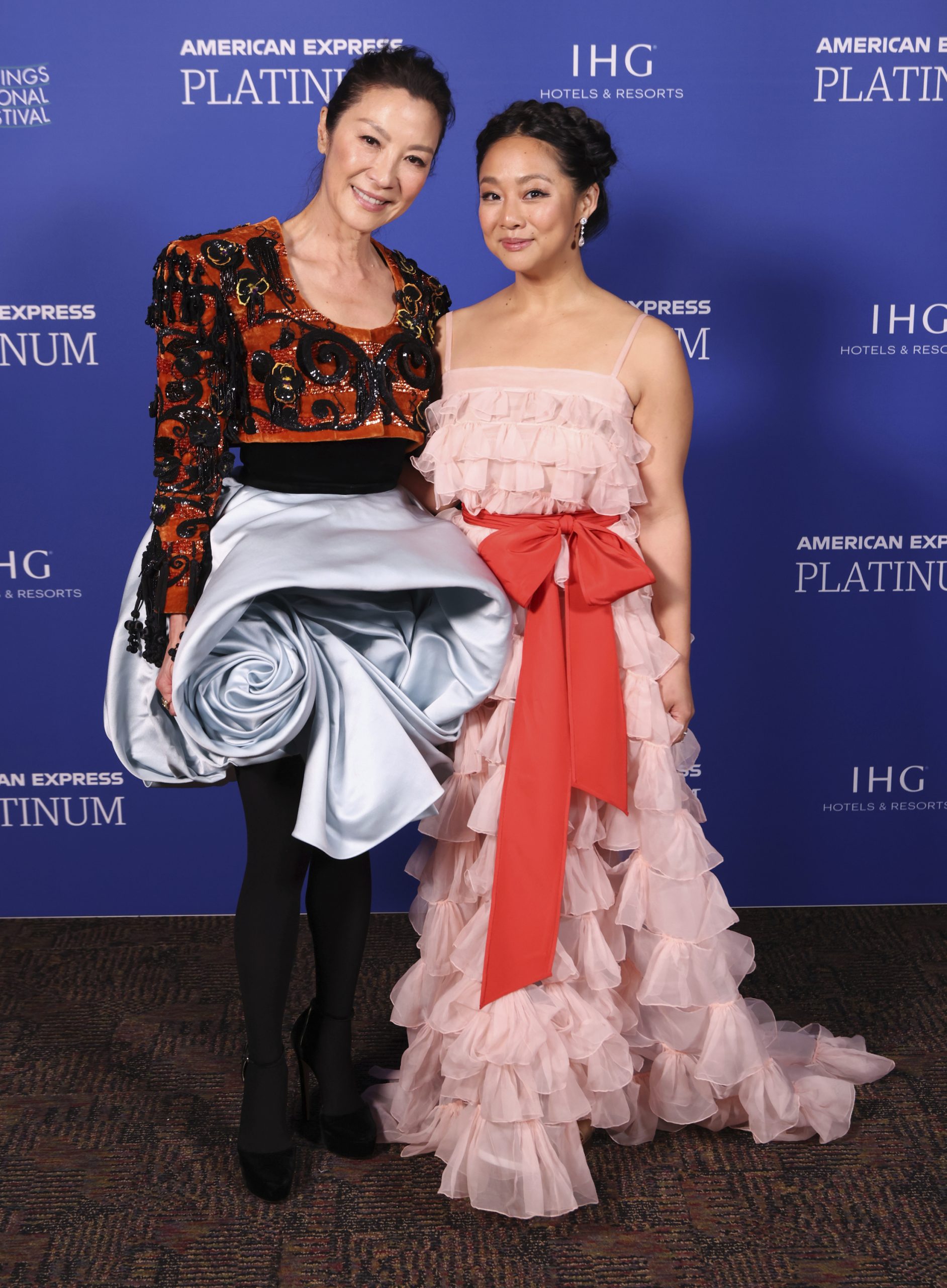 杨紫琼再凭《瞬息全宇宙》 夺棕榈泉国际女星奖