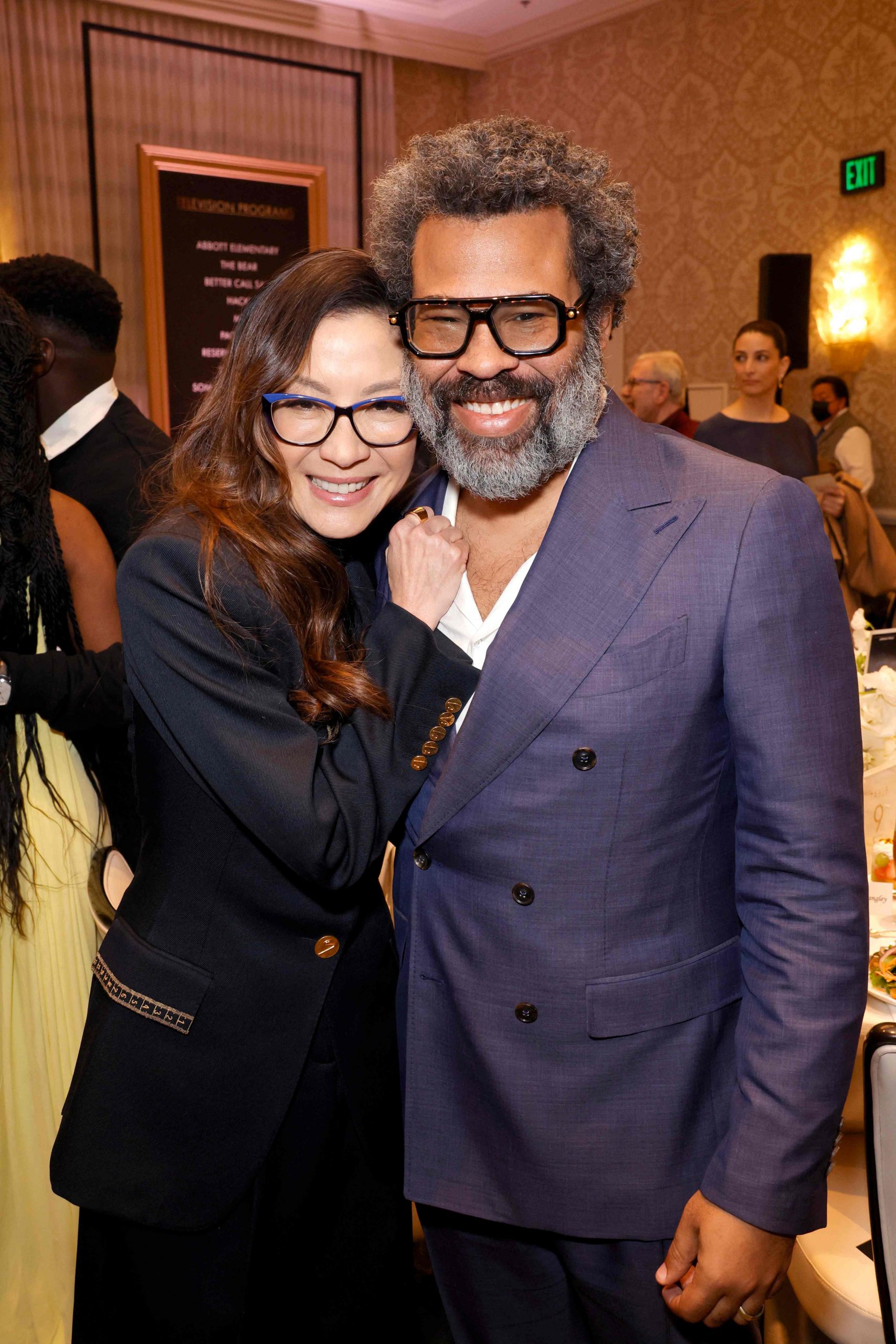 杨紫琼黑套装端庄大气  与占士金马伦AFI相见欢