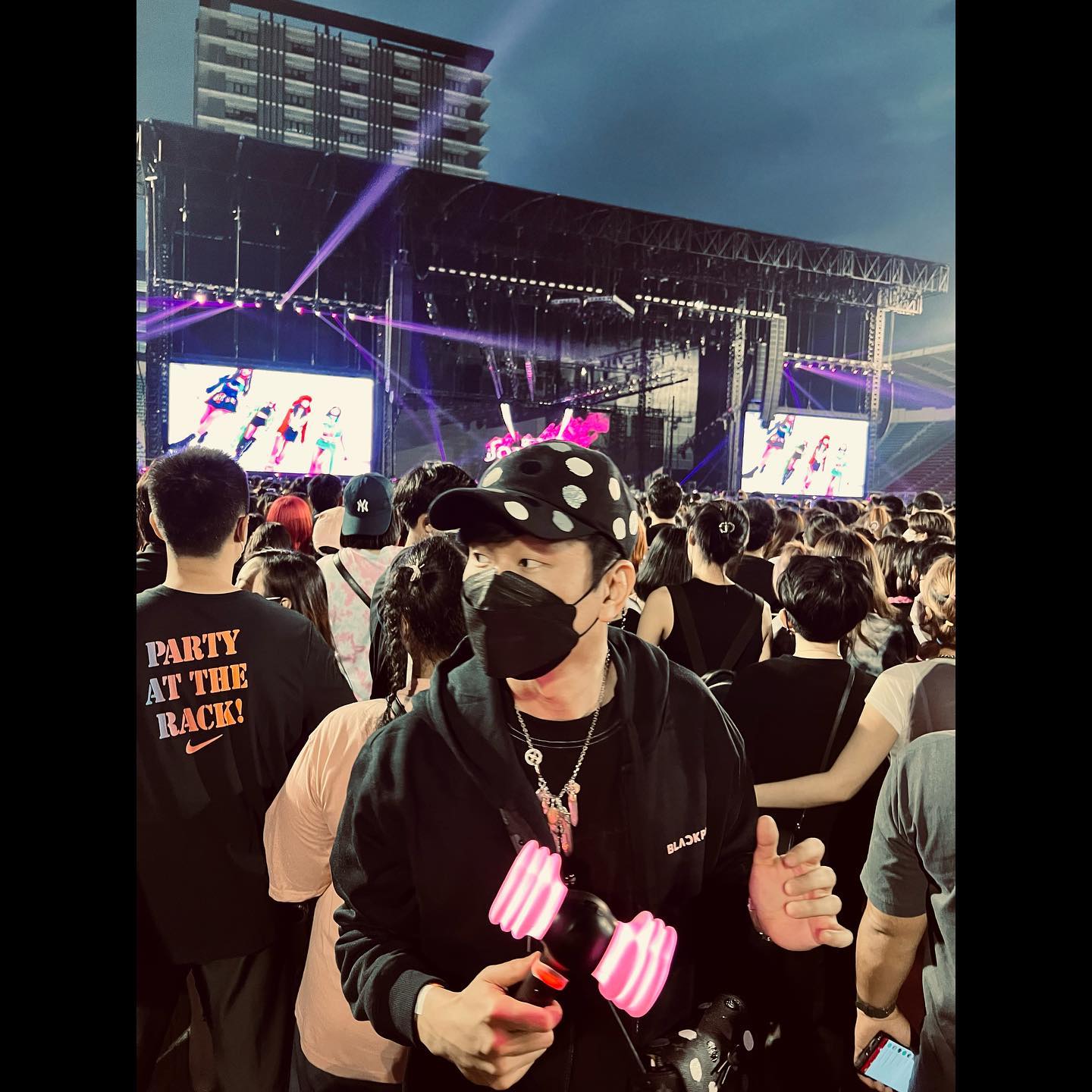 林俊杰开340万跑车兜风 被直击2度违规驾驶