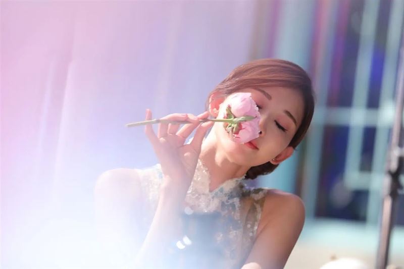 林志玲化身俏皮兔女郎 发20秒视频拜年祝鸿兔大展