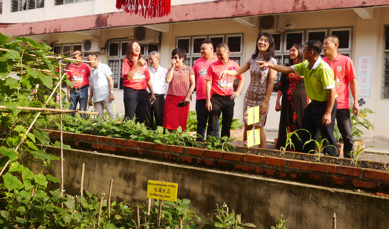 柔︰显刊:利民达华小“耕读园”开幕,董家协参观交流