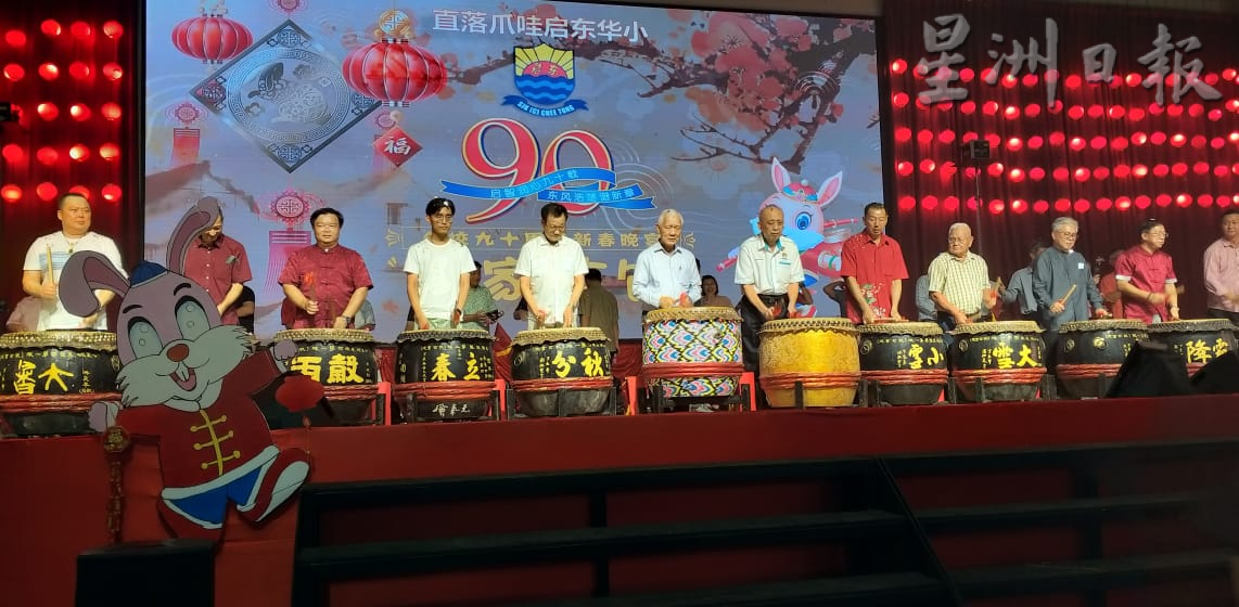 柔: 半津贴学校的开销费用沉重 洪自光:吁请团结政府协助承担